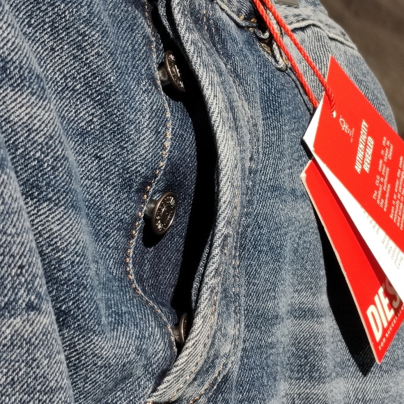 New with tags Diesel Jeans slim Fit 36 - Picture 9 of 16